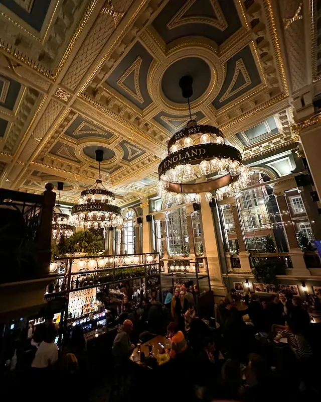 London, travel photo 3 of 19 by Pixellab-Media